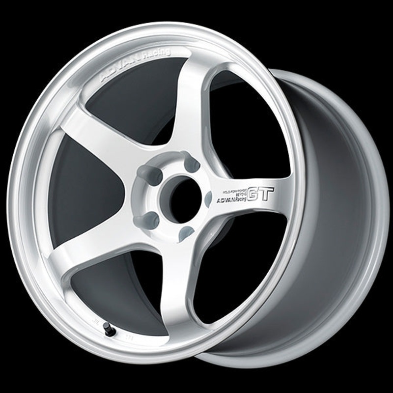 Advan GT Beyond Wheel - 17x9.5 +35 | 5x114.3 | Racing White