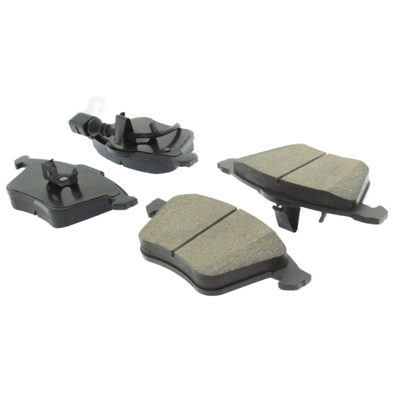StopTech Performance 08-09 VW Golf R/Golf R32 / 06-09 Passat (Exc Syncro) Front Brake Pads