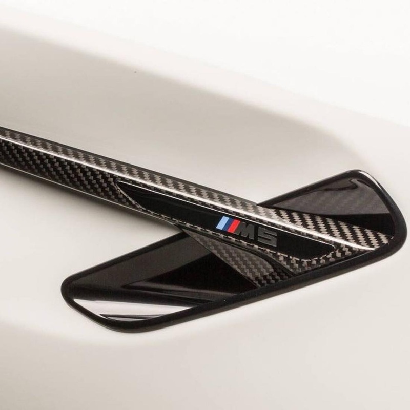 BMW F90 M5 M Performance Air Breather Side Bar in Carbon Fiber